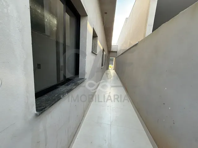 Casa 3 quartos e 4 banheiros, para alugar, no bairro Vargeão em Jaguariúna
