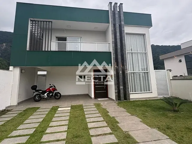 Casa com 384m² 4 quartos e 4 banheiros, à venda, no bairro Verde Mar II em Caraguatatuba