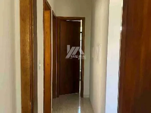 Casa 3 quartos e 1 banheiro, à venda, no bairro Contorno em Ponta Grossa