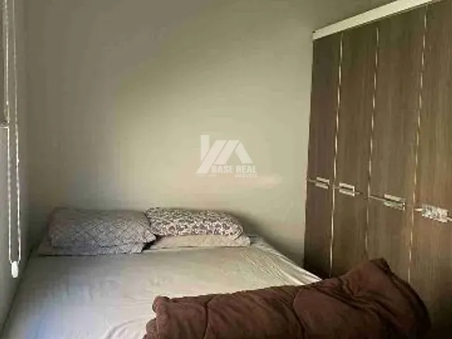 Casa 3 quartos e 1 banheiro, à venda, no bairro Contorno em Ponta Grossa