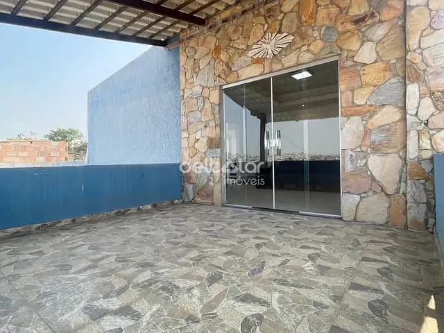 Casa com 150m² 3 quartos e 2 banheiros, para alugar, no bairro Jaqueline em Belo Horizonte