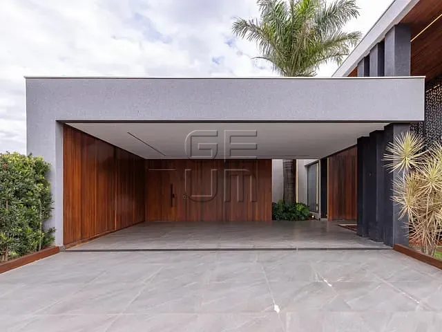 Casa com 780m² 3 quartos e 5 banheiros, à venda, no bairro Jardim Tarobá em Cambé