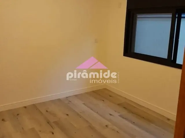 Casa com 300m² 3 quartos e 3 banheiros, à venda, no bairro Condomínio Terras do Vale em Caçapava