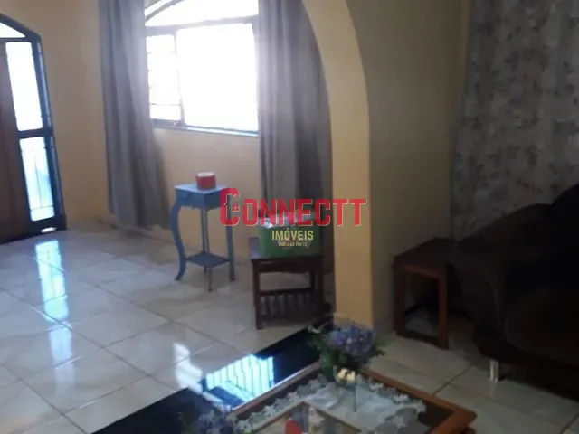 Casa com 550m² 4 quartos e 2 banheiros, à venda, no bairro Parque dos Bandeirantes em Ribeirão Preto