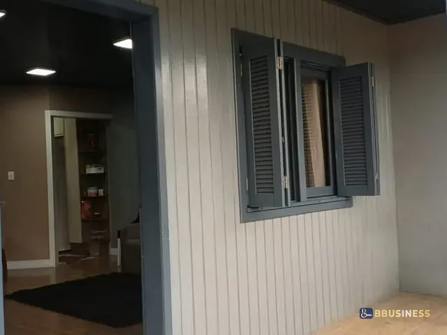Casa 3 quartos e 3 banheiros, à venda, no bairro Desvio Rizzo em Caxias do Sul