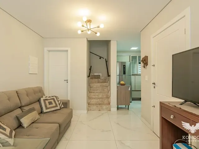 Casa com 120m² 4 quartos e 4 banheiros, à venda, no bairro São Braz em Curitiba