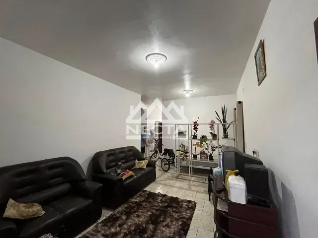 Casa com 250m² 2 quartos e 1 banheiro, à venda, no bairro Praia das Palmeiras em Caraguatatuba