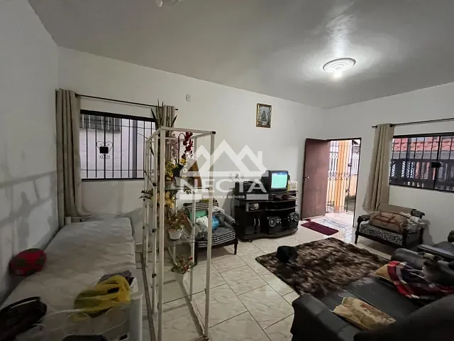 Casa com 250m² 2 quartos e 1 banheiro, à venda, no bairro Praia das Palmeiras em Caraguatatuba