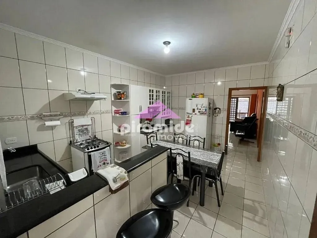 Casa, 3 quartos, 300 m² - Foto 16