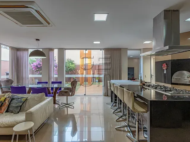 Casa com 360m² 4 quartos e 4 banheiros, à venda, no bairro Esperança em Londrina