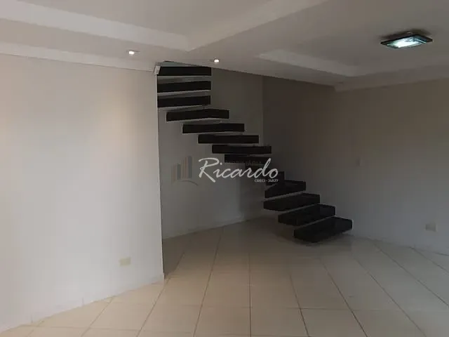 Casa com 180m² 3 quartos e 2 banheiros, à venda, no bairro Jardim Vale das Perobas II em Arapongas