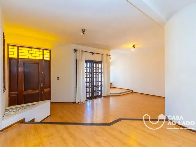 Casa 4 quartos e 4 banheiros, para alugar, no bairro Pilarzinho em Curitiba