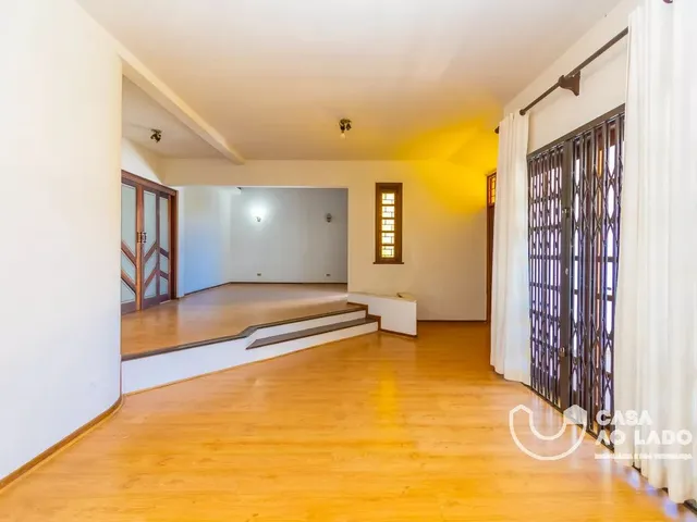 Casa 4 quartos e 4 banheiros, para alugar, no bairro Pilarzinho em Curitiba
