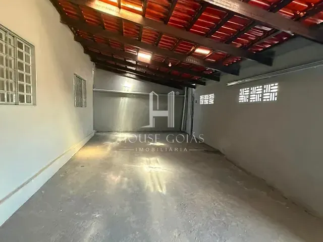 Casa com 300m² 3 quartos e 3 banheiros, à venda, no bairro Setor Estrela Dalva em Goiânia