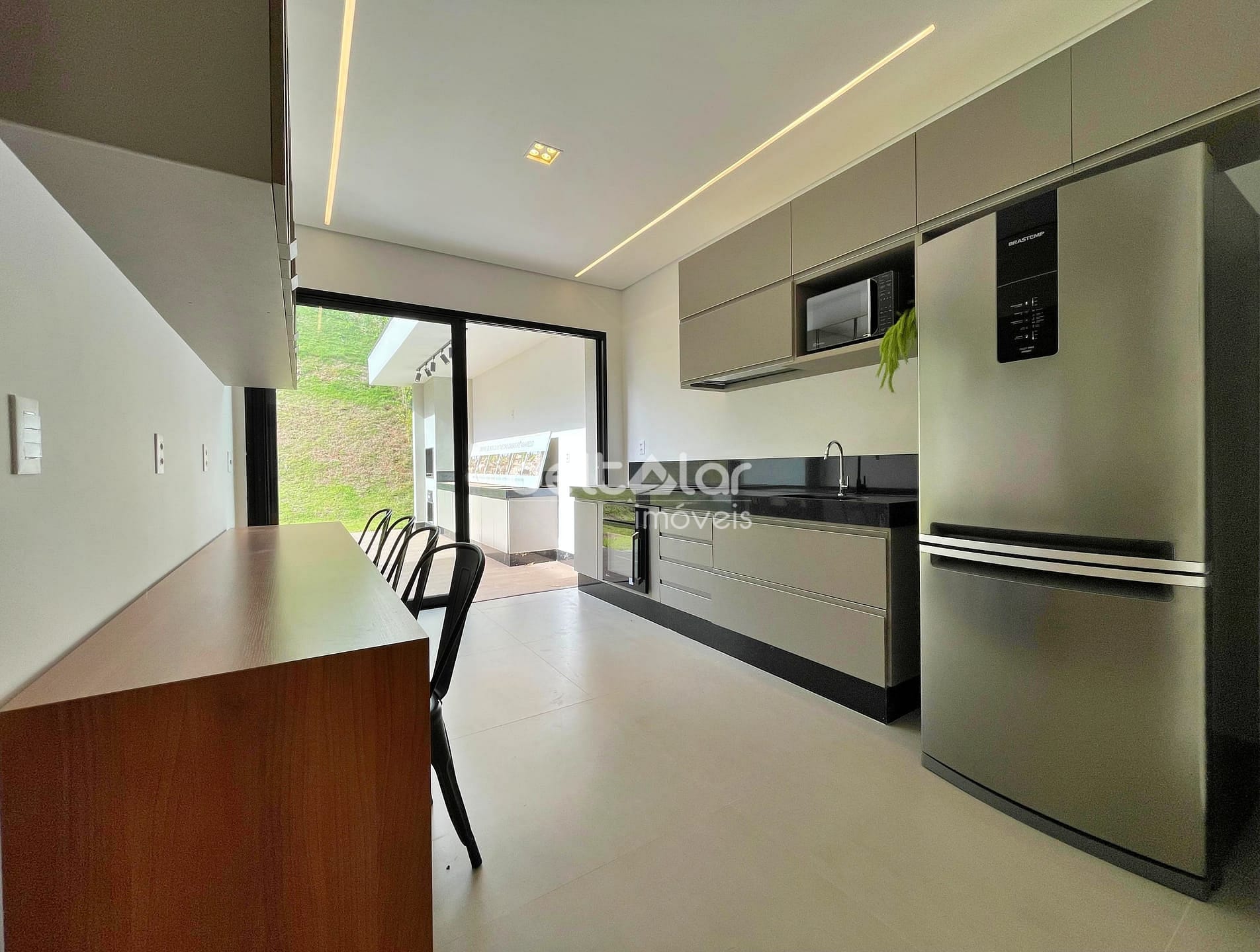 Casa para alugar com 3 quartos, 209m² - Foto 20