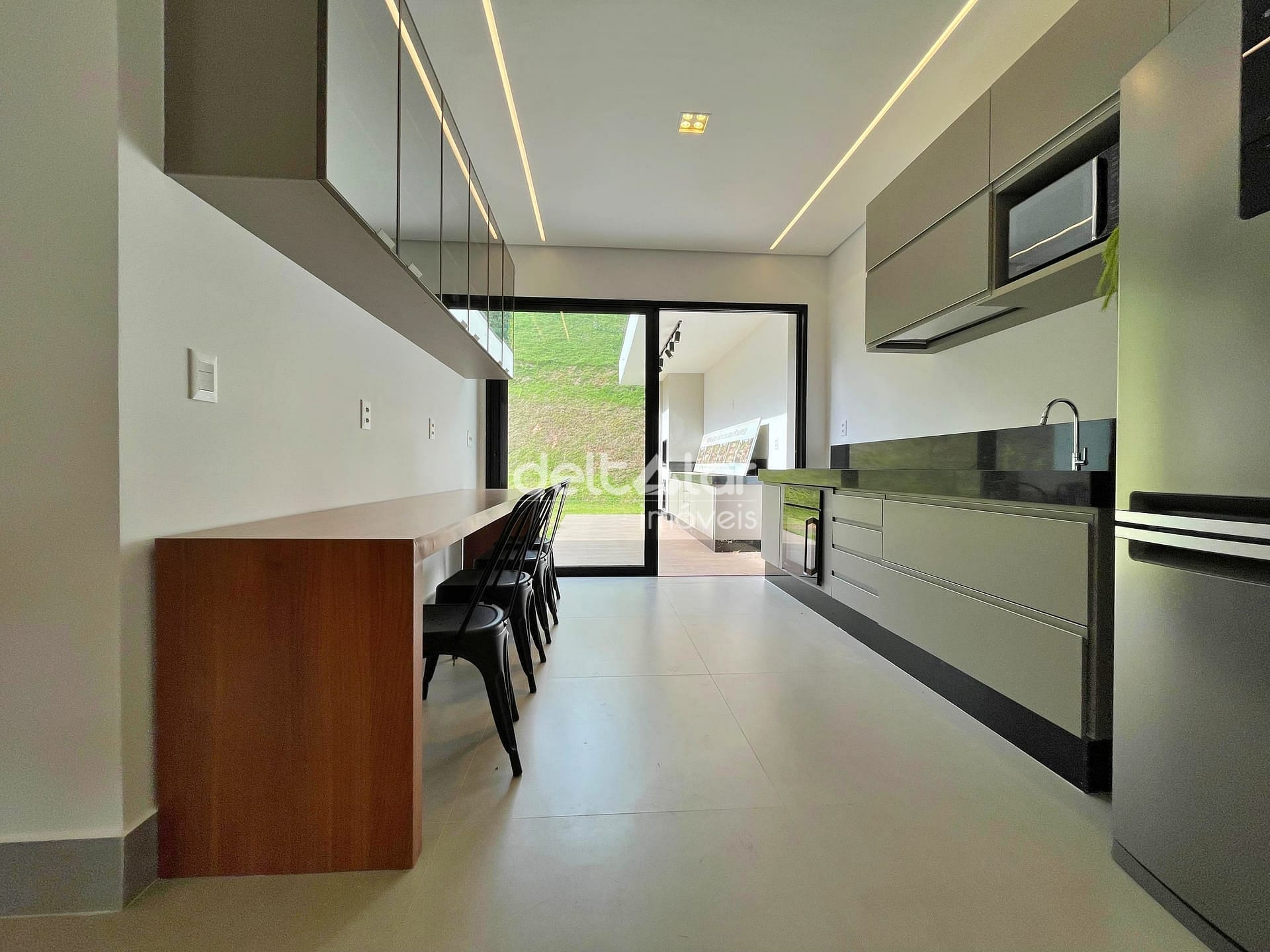 Casa para alugar com 3 quartos, 209m² - Foto 21