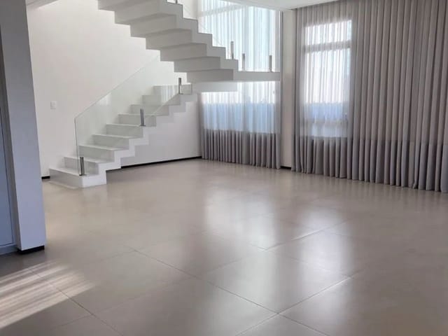 Casa com 563m² 5 quartos e 6 banheiros, à venda, no bairro Condomínio Residencial Alphaville em São José dos Campos