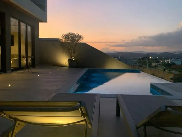 Casa com 563m² 5 quartos e 6 banheiros, à venda, no bairro Condomínio Residencial Alphaville em São José dos Campos