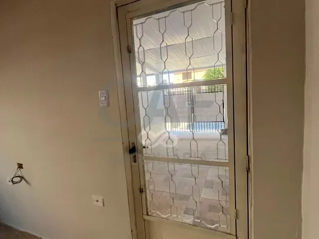Casa 2 quartos e 1 banheiro, para alugar, no bairro Vila Primavera em Jaguariúna