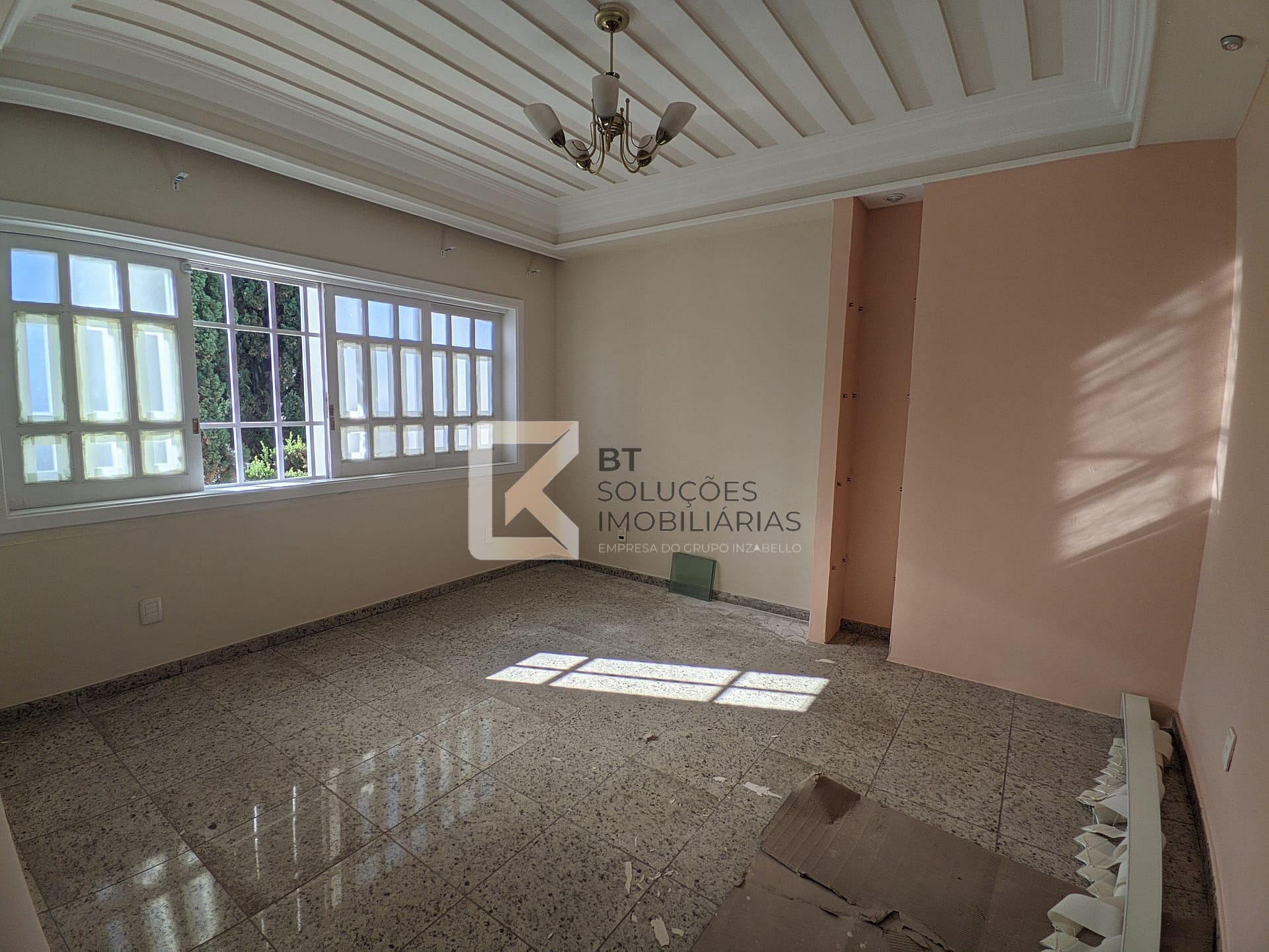 Casa, 4 quartos, 360 m² - Foto 2