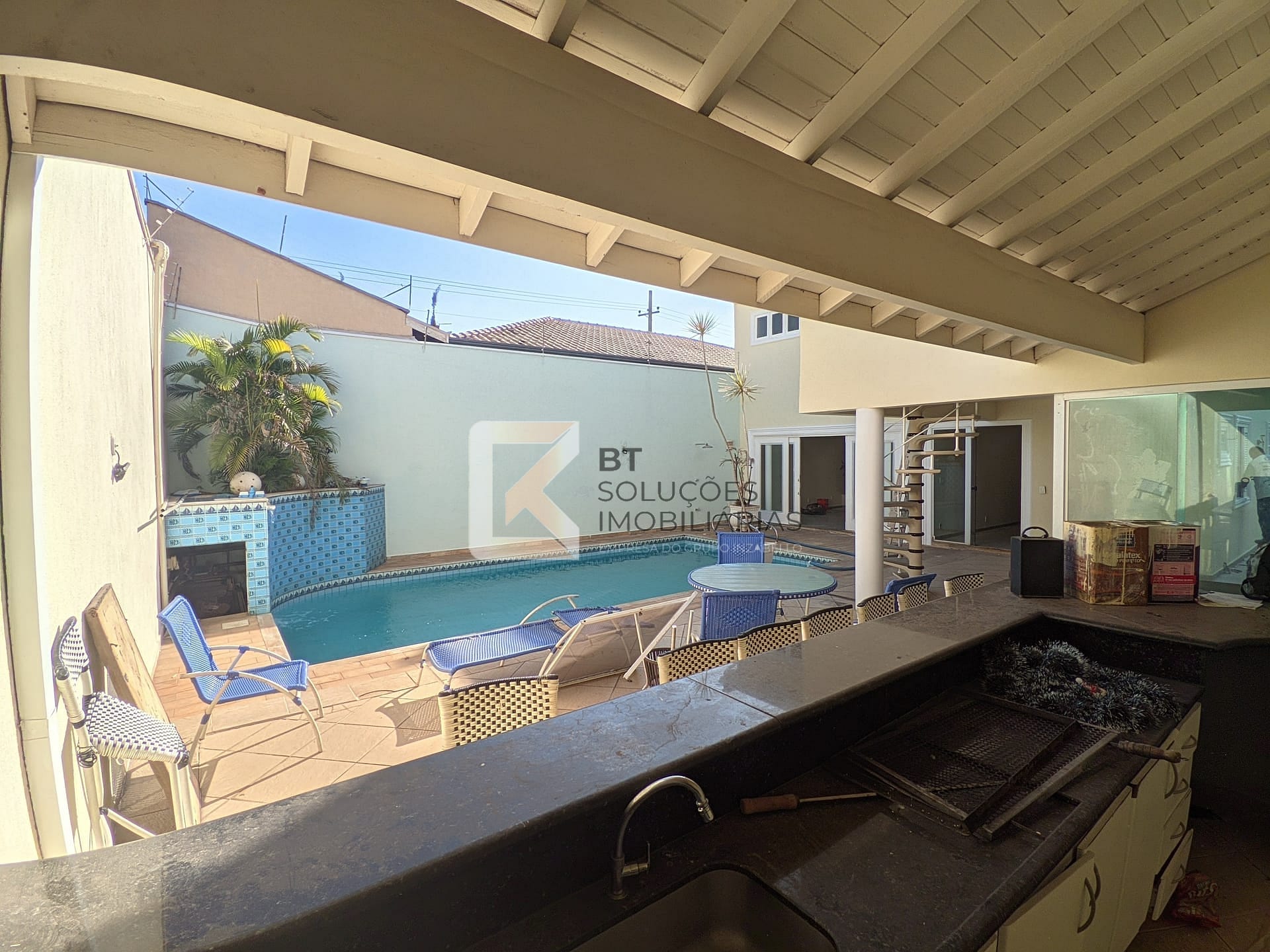 Casa, 4 quartos, 360 m² - Foto 1