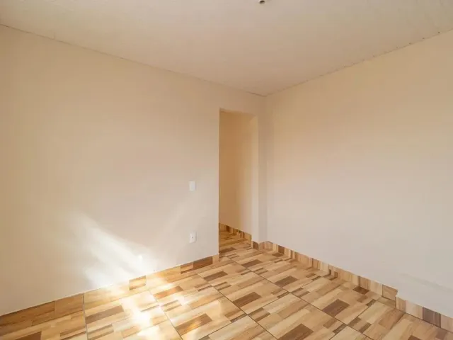 Casa 1 quarto e 1 banheiro, para alugar, no bairro Cidade Industrial em Curitiba