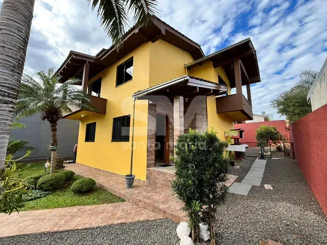 Casa 3 quartos e 2 banheiros, para alugar, no bairro Jardim Itália em Chapecó