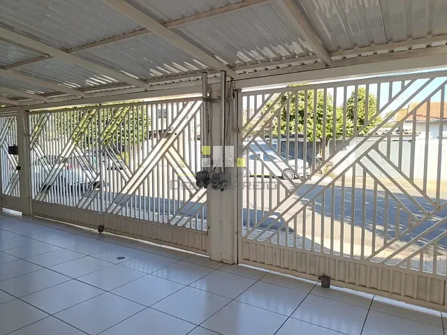 Casa com 313m² 4 quartos e 2 banheiros, à venda, no bairro Vila Miranda em Sumaré