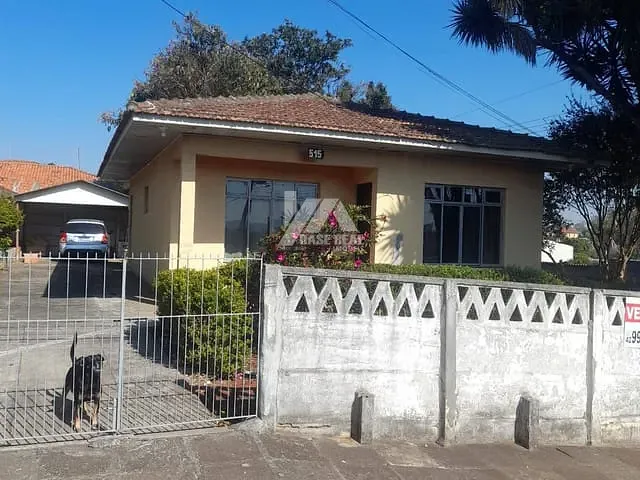 Casa com 308m² 3 quartos e 1 banheiro, à venda, no bairro Uvaranas em Ponta Grossa