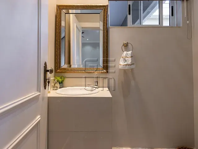Casa com 330m² 3 quartos e 4 banheiros, à venda, no bairro Esperança em Londrina