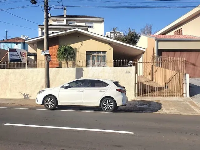 Casa com 287m² 3 quartos e 2 banheiros, à venda, no bairro Estrela em Ponta Grossa