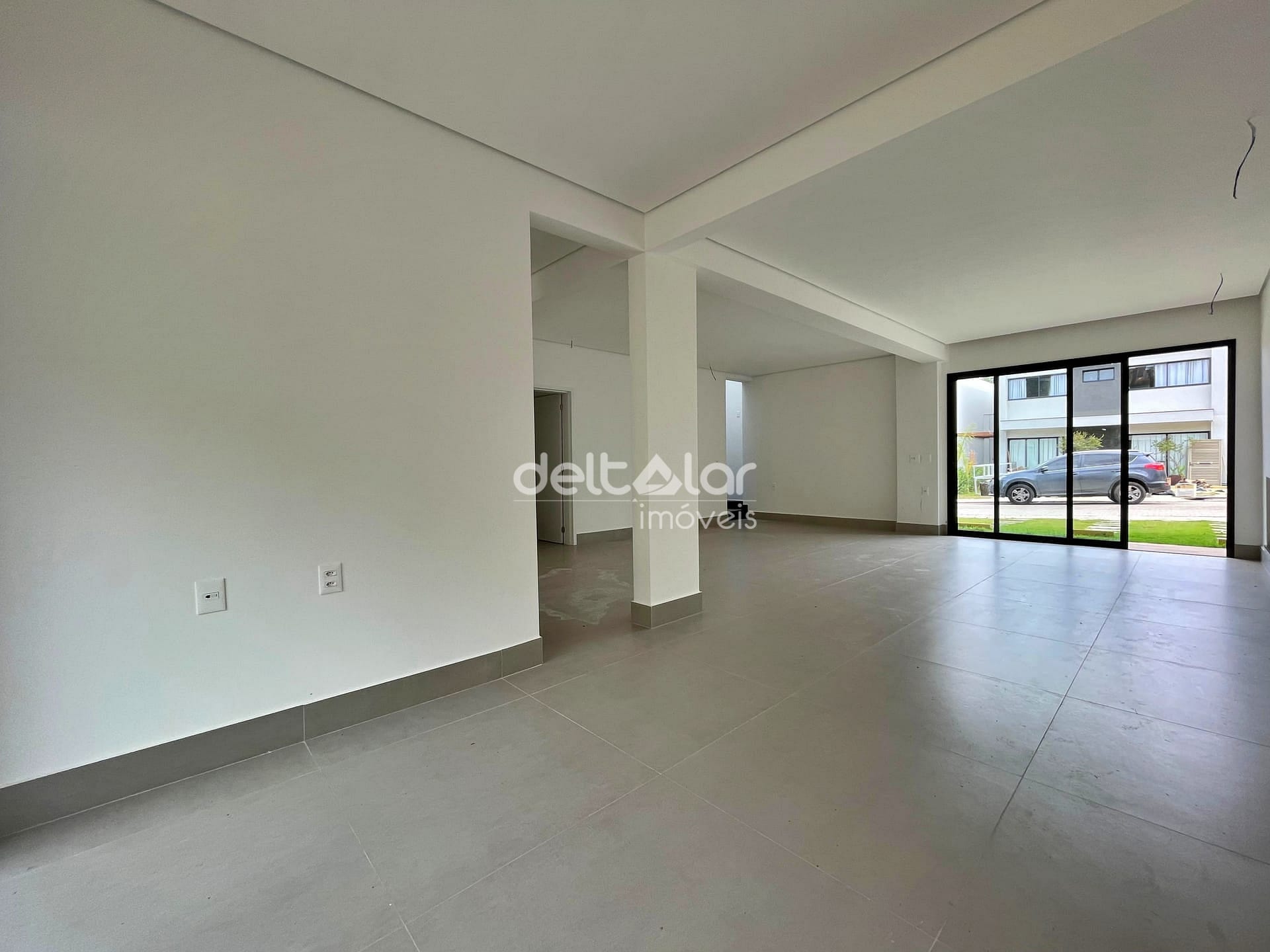 Casa à venda com 3 quartos, 209m² - Foto 5