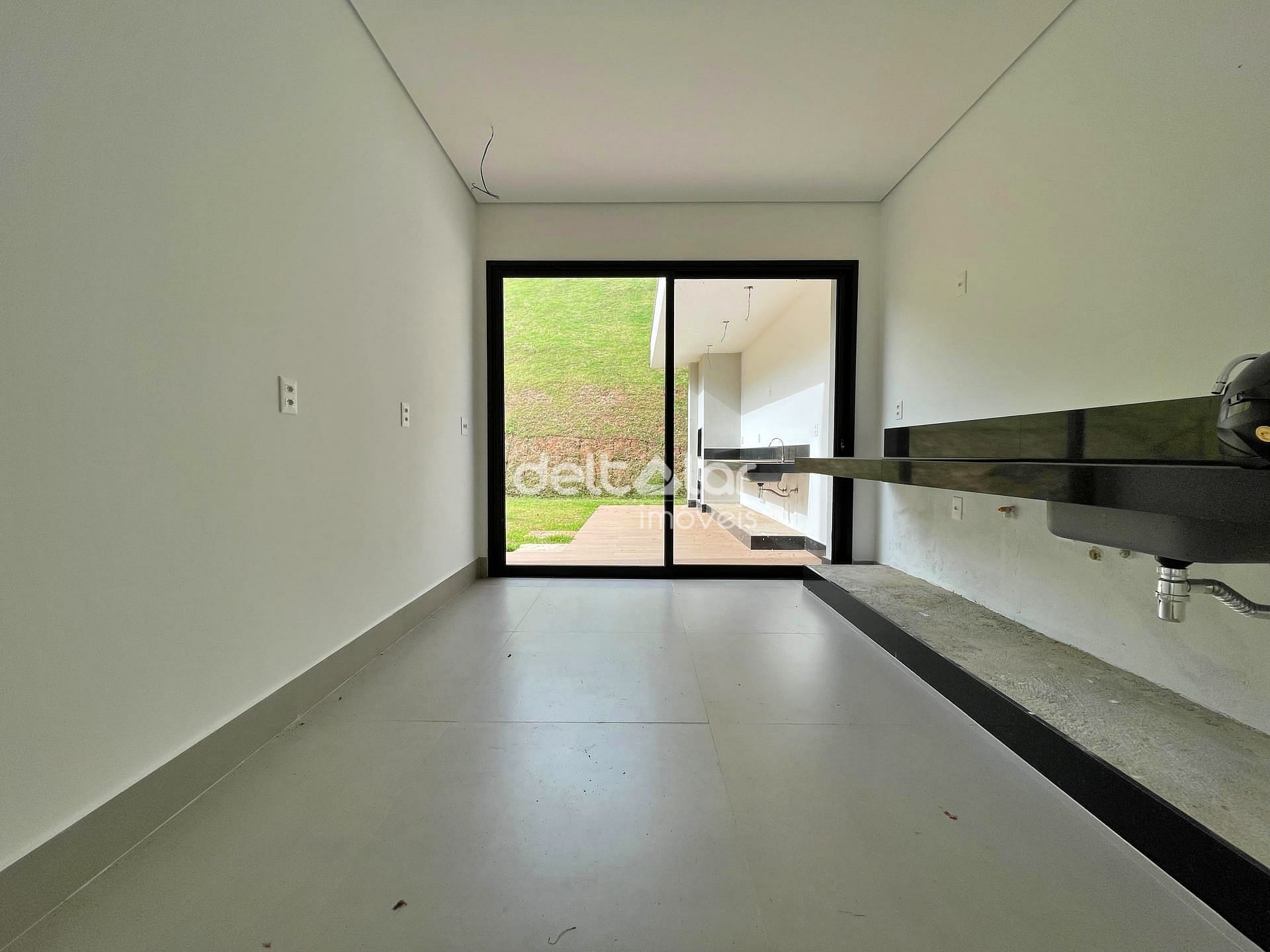 Casa à venda com 3 quartos, 209m² - Foto 7