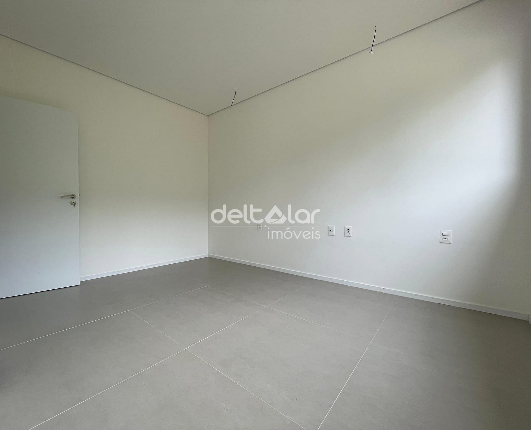 Casa à venda com 3 quartos, 209m² - Foto 12