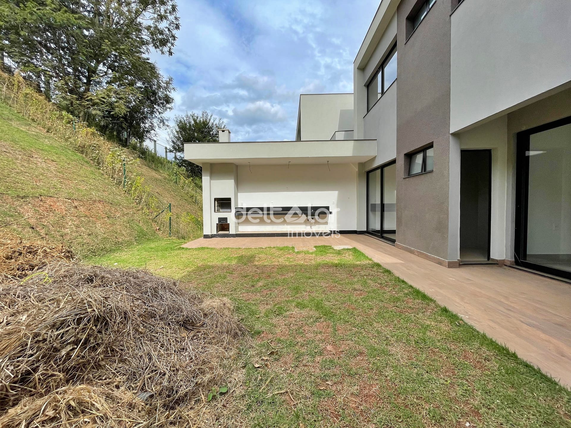 Casa à venda com 3 quartos, 209m² - Foto 32