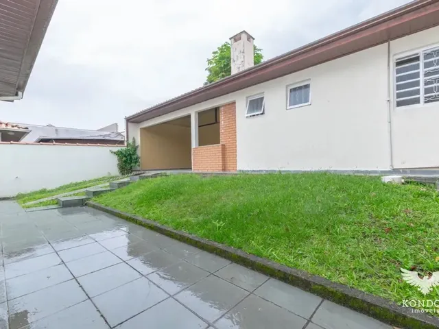 Casa com 375m² 4 quartos e 4 banheiros, para alugar, no bairro São Braz em Curitiba