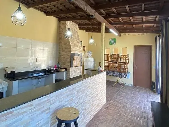 Casa com 432m² 3 quartos e 1 banheiro, à venda, no bairro Jardim Carvalho em Ponta Grossa