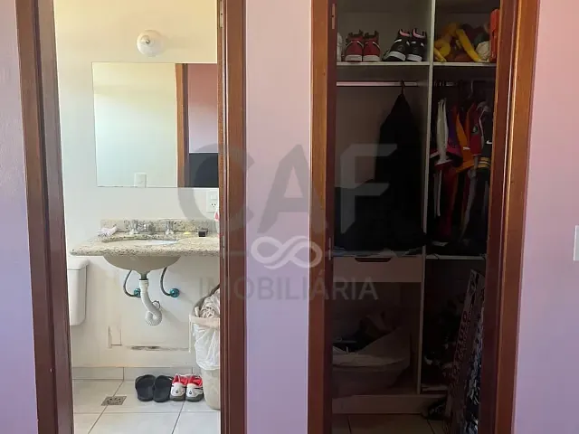 Casa com 450m² 3 quartos e 2 banheiros, à venda, no bairro Parque Residencial Nova Holanda em Holambra
