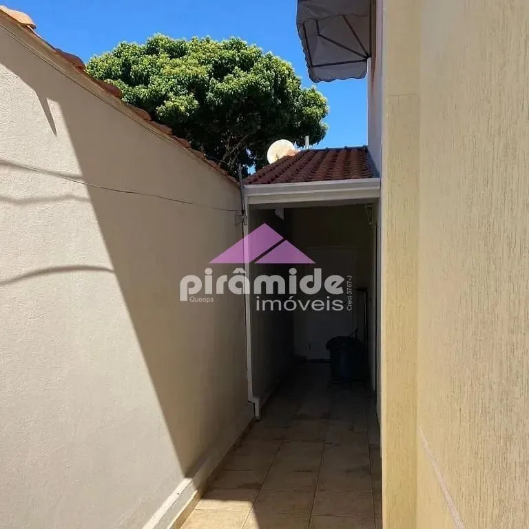 Casa, 3 quartos, 250 m² - Foto 18