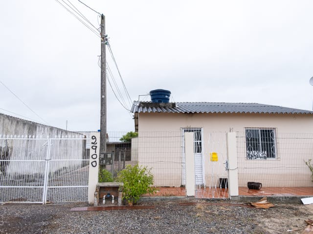 Casa 3 quartos e 1 banheiro, para alugar, no bairro Três Vendas em Pelotas