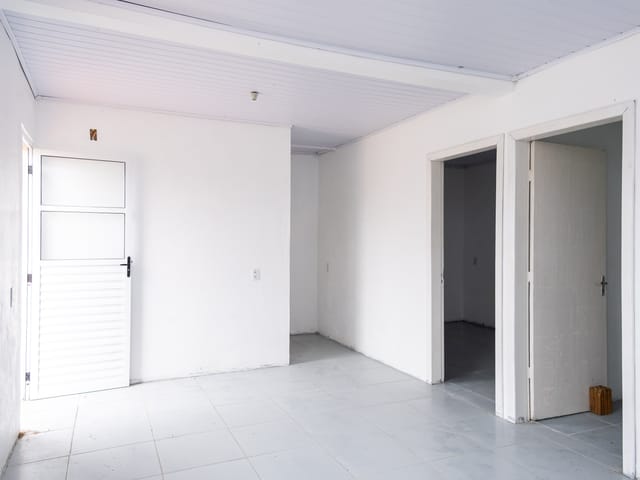 Casa 3 quartos e 1 banheiro, para alugar, no bairro Três Vendas em Pelotas