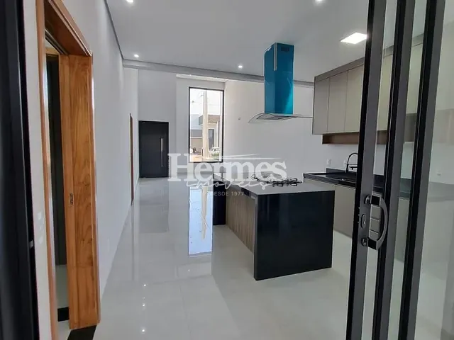 Casa com 300m² 3 quartos e 5 banheiros, à venda, no bairro João Aranha em Paulínia