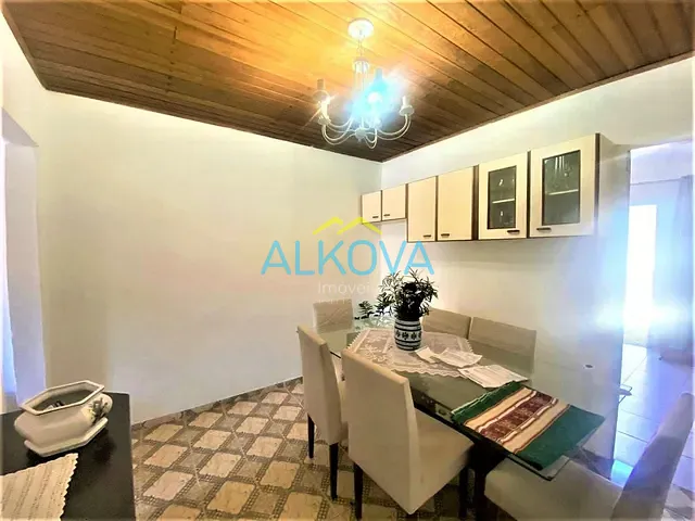 Casa com 250m² 3 quartos e 1 banheiro, à venda, no bairro Jardim Satélite em São José dos Campos
