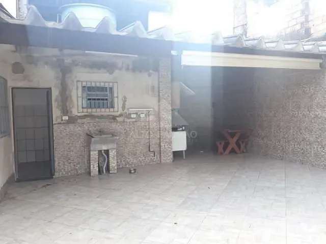 Casa com 300m² 3 quartos e 2 banheiros, à venda, no bairro Jardim Zaira em Mauá