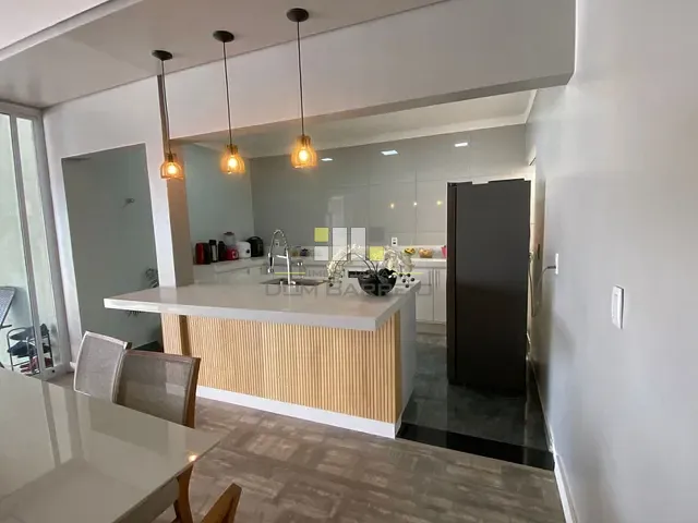 Casa com 250m² 3 quartos e 2 banheiros, à venda, no bairro Parque Residencial Casarão em Sumaré