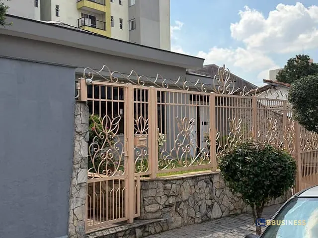 Casa 3 quartos e 2 banheiros, à venda, no bairro Vila São Pedro em Santo André