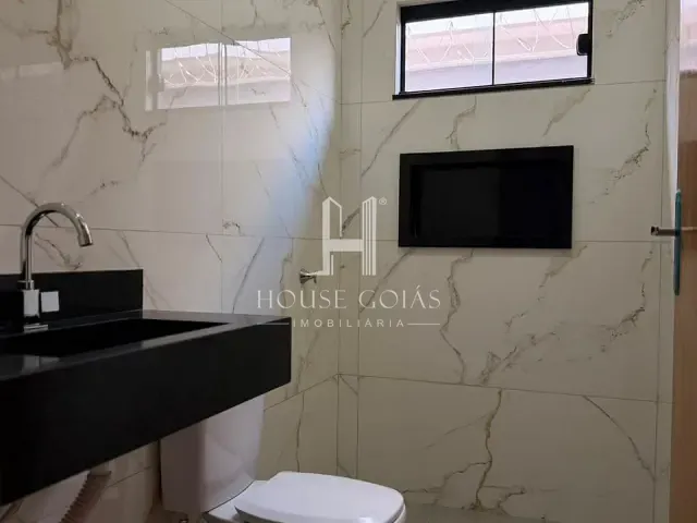 Casa 3 quartos e 2 banheiros, à venda, no bairro Cidade Satélite São Luiz em Aparecida de Goiânia
