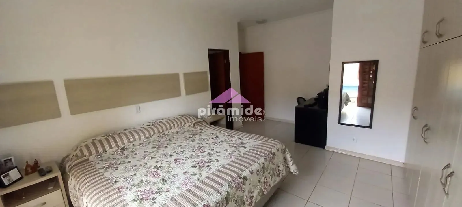 Casa, 6 quartos, 277 m² - Foto 17