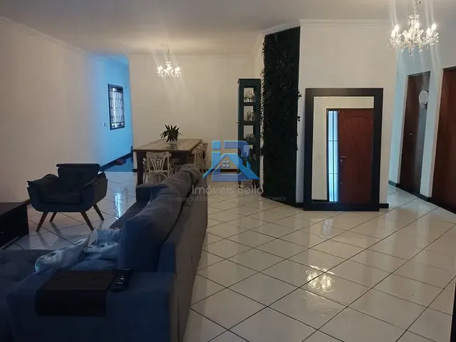 Casa com 380m² 3 quartos e 2 banheiros, à venda, no bairro Loteamento Aída Haddad Jafet em Itatiba