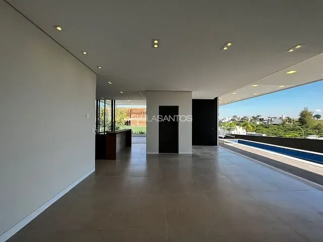Casa com 474m² 4 quartos e 4 banheiros, à venda, no bairro Alphaville em Votorantim